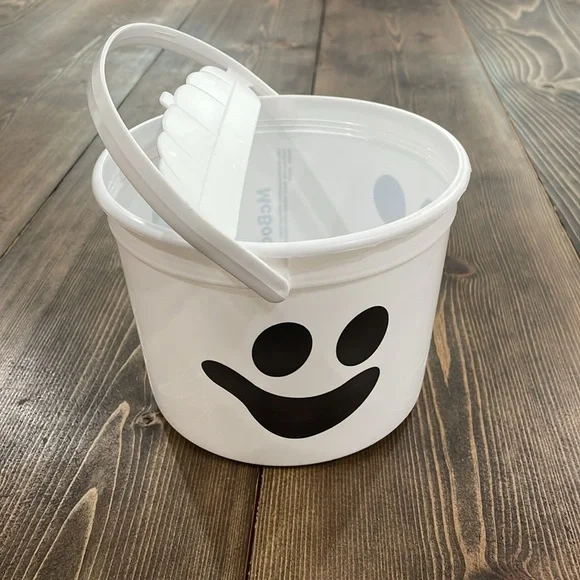 🌟Host Pick🌟McDonald’s White Ghost 2023 McBoo Halloween Basket - Picture 4 of 6